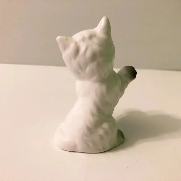 Vintage Miniature Scottish Terrier Dog Puppy Dog Figurine Bone China Taiwan - Picture 3 of 9